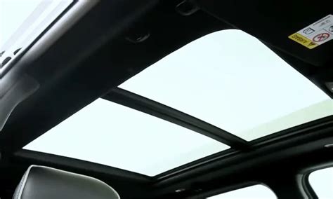 3 Common Mercedes Panoramic Sunroof Problems