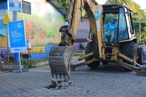 La Dom Inicia Reconstrucci N De Cerca De Kil Metros De Calles