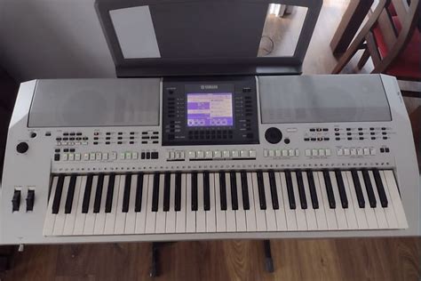 Yamaha PSR S700 Keyboard Workstation Reverb