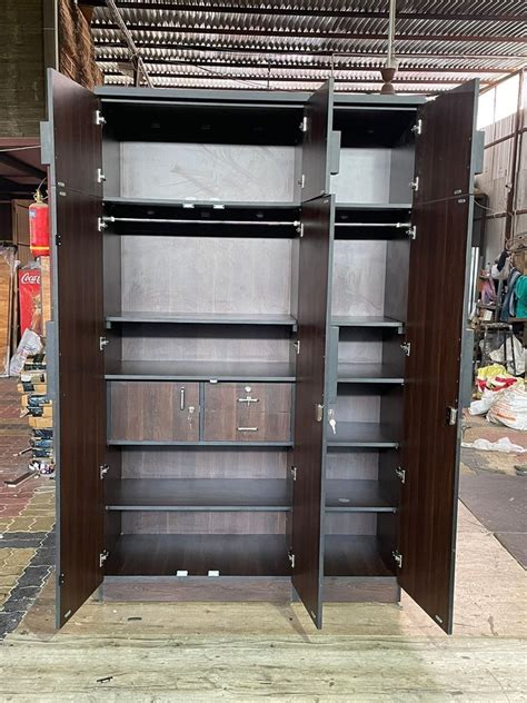 Partical 3 Door Wooden Wardrobe With Locker At Rs 11999 Piece In Surat