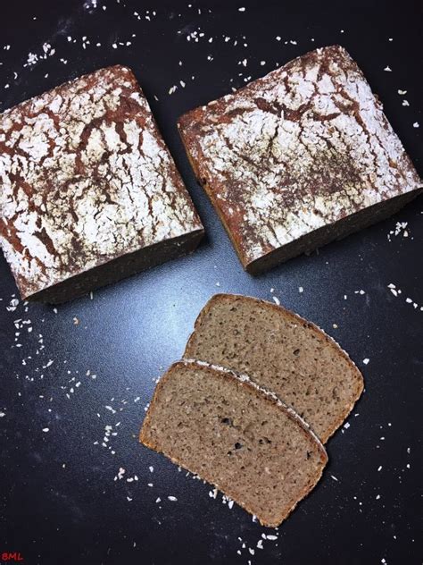 Roggensauerteigbrot Roggen Roggenvollkornmehl Brot Backen