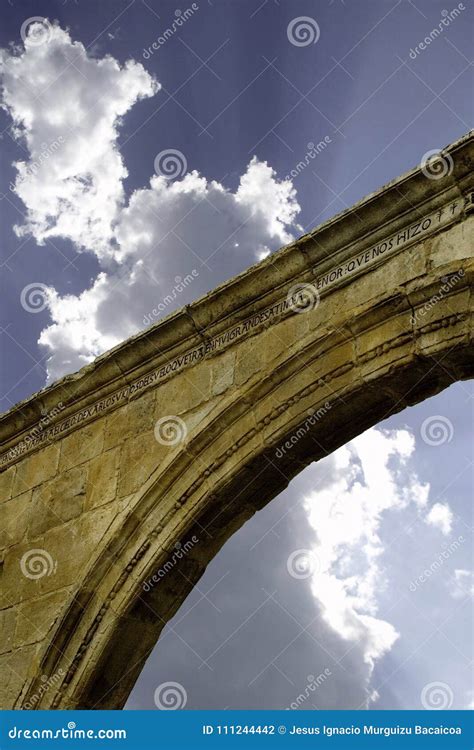 Detail of a Semicircular Stone Arch. Stock Photo - Image of castilian ...