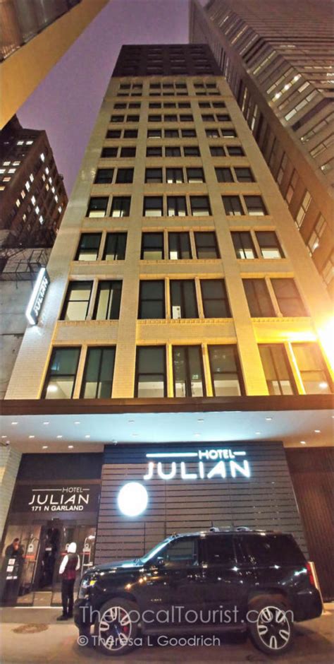 Hotel Julian Chicago: From Demolition-danger to Luxurious Lodgings ...