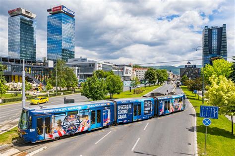 Gaga I Stihi Iz Helem Nejse Oku Ali Se Kao Voza I Red Bull Showrun Tramvaja