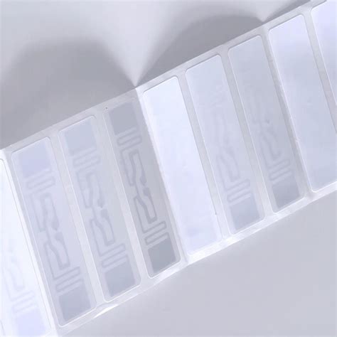 Long Range RFID UHF Stickers 860 960MHz Wet Inlay RFID Sticker Label