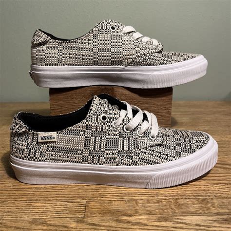 Vans Ultracush Off White Black White Lace Up Skate Sh Gem