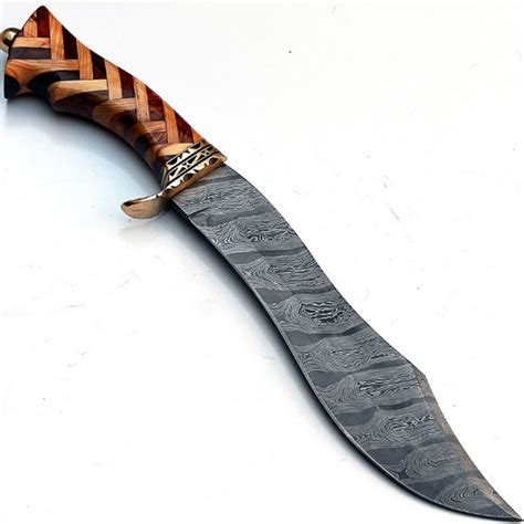 Damascus Steel Custom Hand Made Bowie Knife Hawks Blades