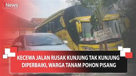 Kecewa Jalan Rusak Kunjung Tak Kunjung Diperbaiki Warga Tanam Pohon