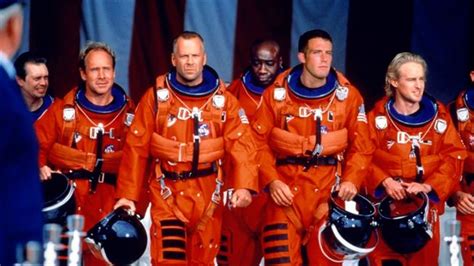 Armageddon lässt grüßen Roland Emmerich schickt Disney Star in