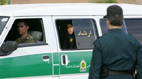 Iran La Police Des M Urs Abolie Sous La Pression De La Rue Tamurt