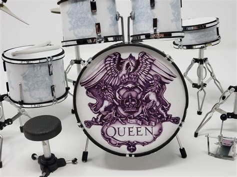 Queen Collectible Roger Taylor Signature Queens Crest Miniature Drum