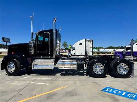 2025 Kenworth W900l Rebecca Terry