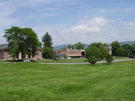 Northfield School Mount Hermon School NMH (Springfield, USA) - apply ...