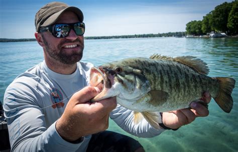 Grand Traverse Bay Fishing Report | Carp | Smallmouth Bass | Guide Service