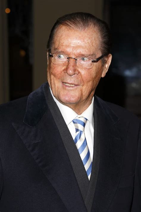 Sir Roger Moore Dead James Bond Legend Dies Aged 89 Ok Magazine