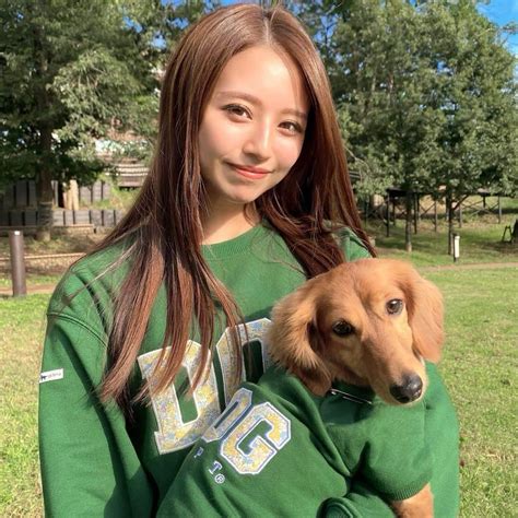 なーちゃんさんのインスタグラム写真 なーちゃんinstagram「・ ペアルックコーデ💕 愛犬のアリーちゃんです🐕🎀 これから一緒の