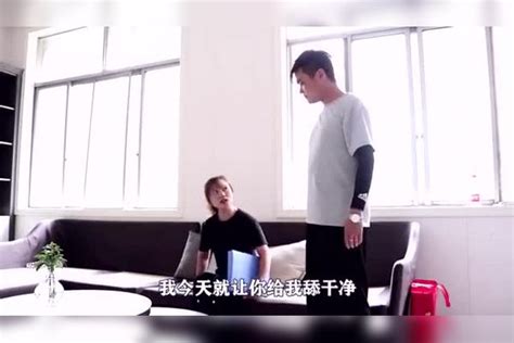 情感故事大学生应聘被经理羞辱当秘书出现后经理直接被吓瘫