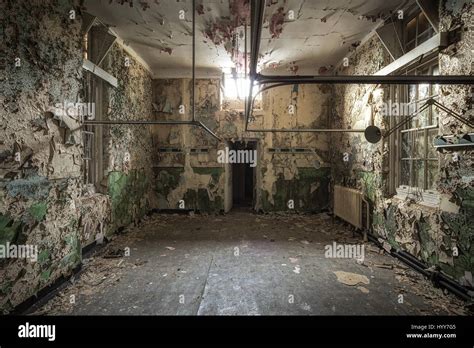 Eerie Images Of Europes Most Spooky Abandoned Hospitals Show Just How