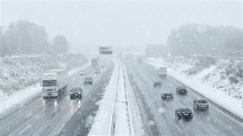 Us Highway 12 Shut Down Through White Pass Because Of Snow Komo