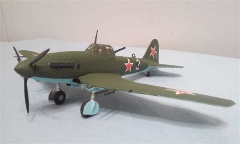 Ilyushin Il-10 | Model Airplane Collection