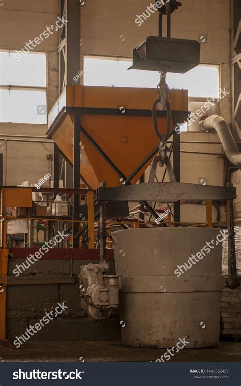 Aluminum plant. aluminum smelting bucket. Safe environmental high-tech processes. Modern sme ...