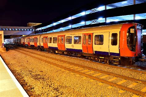 Along These Tracks Train Photos Site Night Photo S Type London