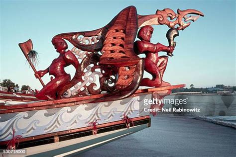 Maori Canoe Photos and Premium High Res Pictures - Getty Images