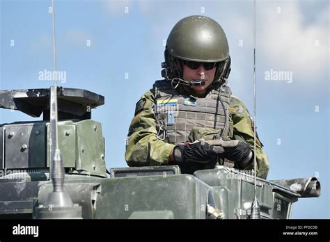 Tank Commander Hi Res Stock Photography And Images Alamy