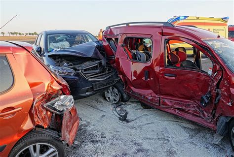 Update Unfall Auf A4 Sieben Personen Teils Schwer Verletzt