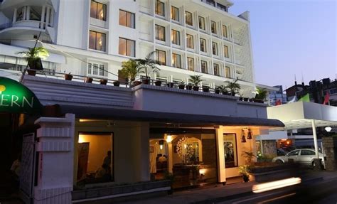 20 Best Hotels to Stay in Kochi: Tour My India