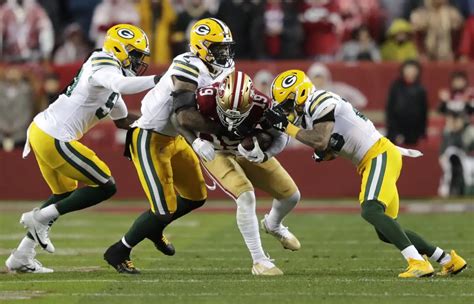 What Former Packers Lb De Vondre Campbell Did Looks Worse In Light Of