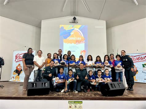 Solenidade De Formatura Do Proerd Em Lagarto Celebrando A Preven O S