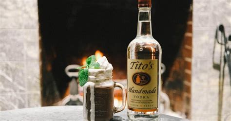 16 Best Hot Chocolate Cocktails for Winter