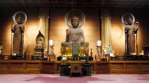 The statues of Buddha (Dojo-ji temple) | Erasmus photo Wakayama