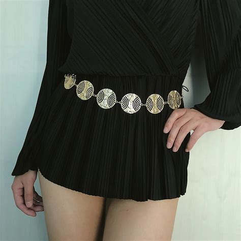 Big Round Circle Metal Waist Chain Belt For Women Decorative Vintage