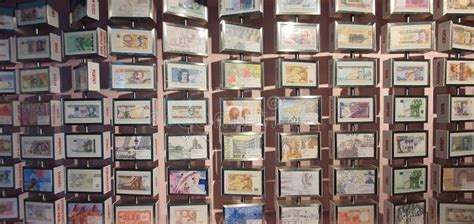 Currency Notes of Countries Around the World Editorial Photography - Image of currencies ...