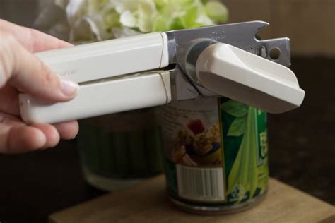 How to Use a Pampered Chef Can Opener | Hunker