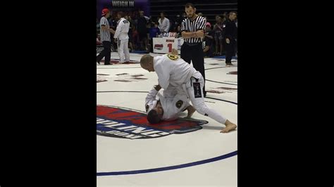 A White Belt Jiu Jitsu Fight 2015 Youtube