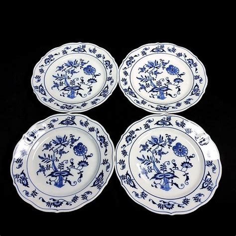 Vintage Blue Danube China Japan Onion Design Set Dessert Pl