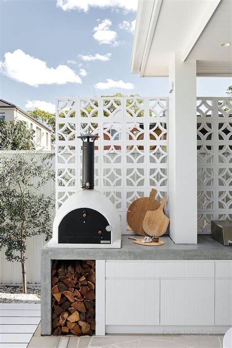 Pin By Emilia On Outdoor Living Outdoor Bbq Kitchen Outdoor Rooms