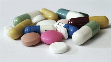 Are Weight-Loss Pills Safe? Why Most Have Been Pulled