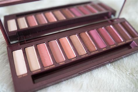 Urban Decay Naked Cherry Eyeshadow Palette DIXIWONDERLAND