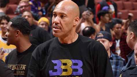 Report Los Angeles Lakers Enforcing LaVar Ball Rule At Home Games