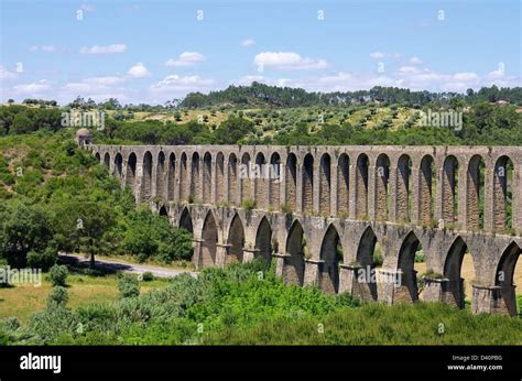 Tomar Aquaedukt - Tomar aqueduct 10 Stock Photo - Alamy