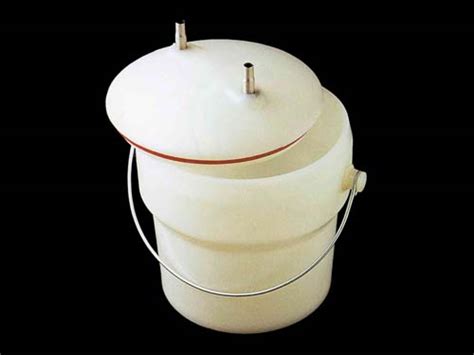 Super Herd Test Bucket L Natural Stowers Circular