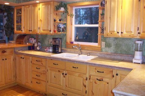 knotty wood kitchen cabinets  guide  quality beauty