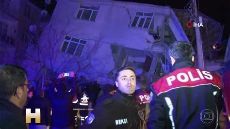 Número de mortos por terremoto na Turquia sobe para 29 e socorristas