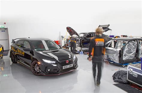 Inside The 2018 Honda Civic Type R Btcc Racing Car Autocar