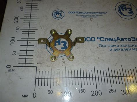 Кронштейн крепления колпака декоративного задний ПАЗ-3205 ПАЗ: купить ...