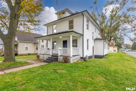 Th St Moline Il Mls Qc Redfin